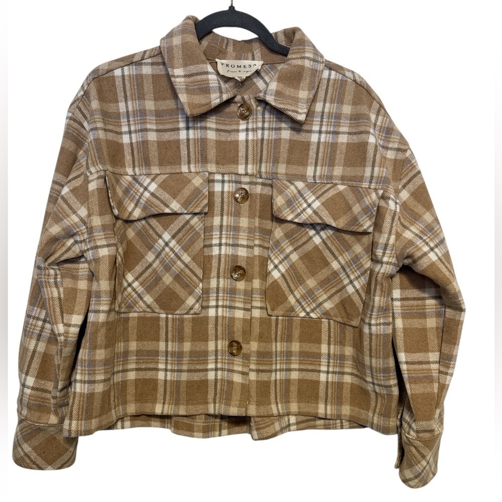 PROMESA Tan Plaid Cropped Flannel Shacket Jacket S Oversized Button Down Top